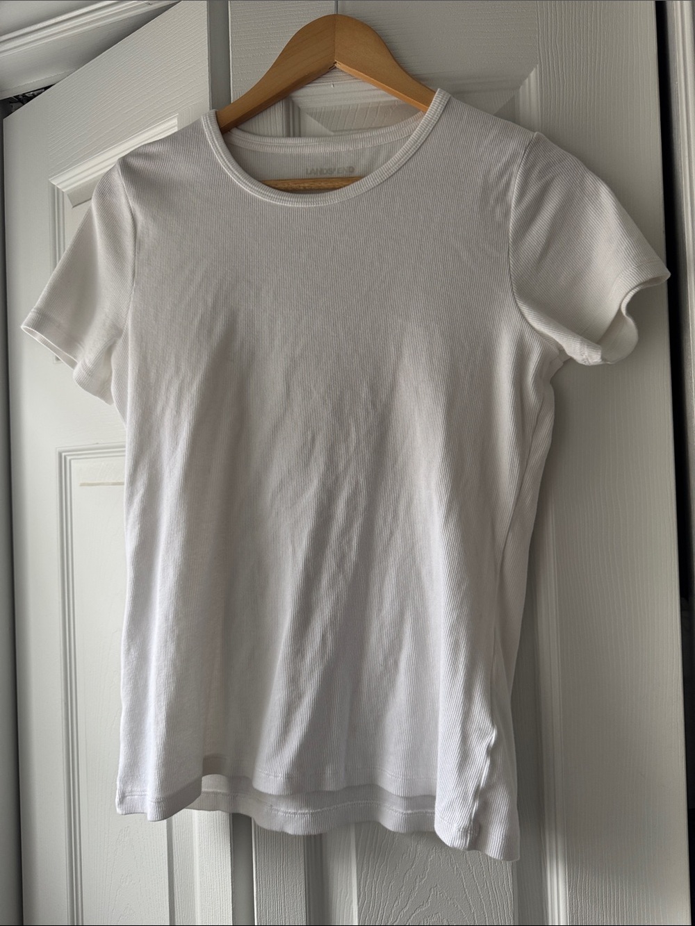Lands' End White Short-Sleeve Crewneck Tee